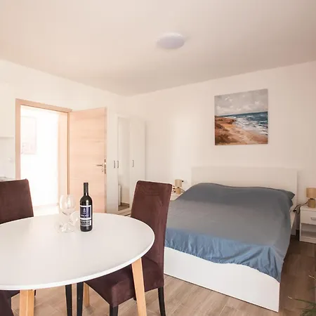 Apartment Laprivlaka