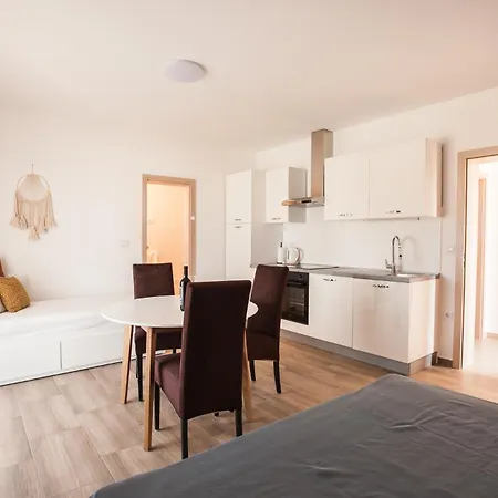 Laprivlaka Apartment *