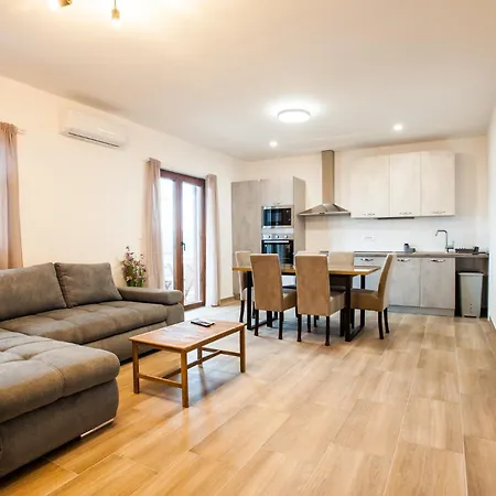 Laprivlaka * Privlaka (Zadar)