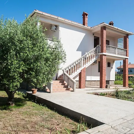 Apartament Laprivlaka